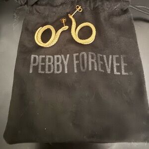 Pebby Forevee Gold serpent Earrings